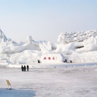 sun island snow sculptures